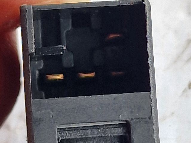 bontott VW GOLF IV Jobb első Ablakemelő Kapcsoló