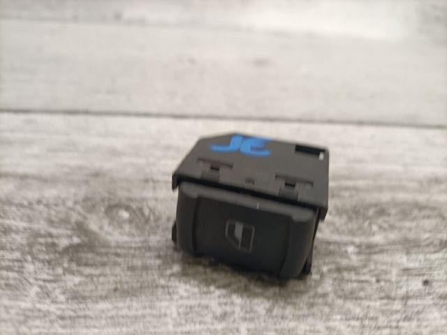 bontott VW GOLF IV Jobb első Ablakemelő Kapcsoló