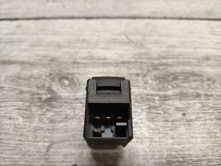 bontott VW GOLF IV Jobb első Ablakemelő Kapcsoló