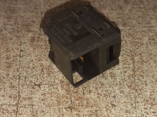 bontott VW GOLF IV Jobb első Ablakemelő Kapcsoló