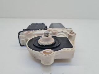 bontott VW GOLF IV Jobb első Ablakemelő Motor