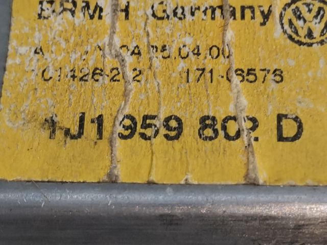 bontott VW GOLF IV Jobb első Ablakemelő Motor