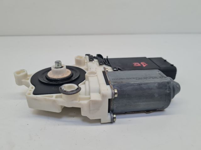 bontott VW GOLF IV Jobb első Ablakemelő Motor
