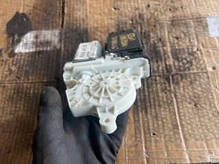 bontott VW GOLF IV Jobb első Ablakemelő Motor