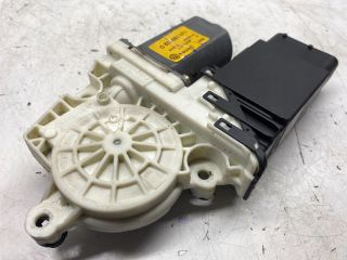 bontott VW GOLF IV Jobb első Ablakemelő Motor