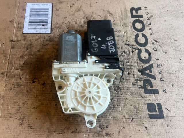 bontott VW GOLF IV Jobb első Ablakemelő Motor