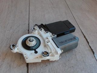 bontott VW GOLF IV Jobb első Ablakemelő Motor