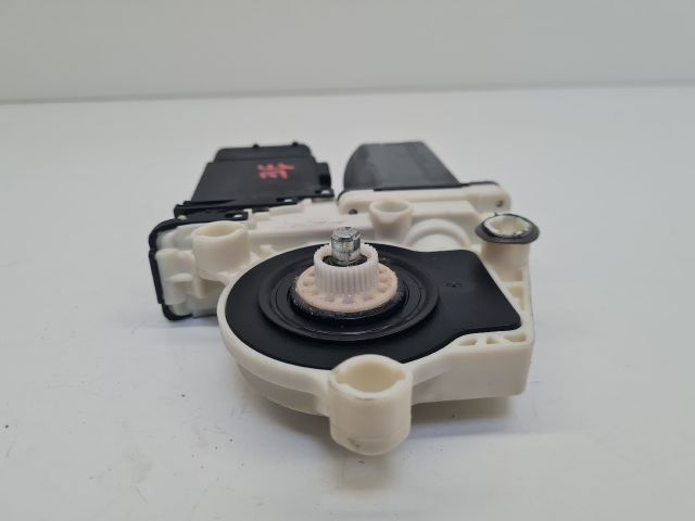 bontott VW GOLF IV Jobb első Ablakemelő Motor