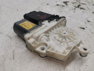bontott VW GOLF IV Jobb első Ablakemelő Motor