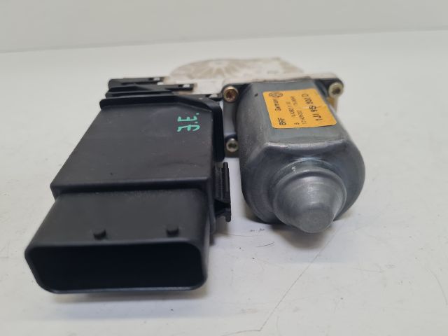 bontott VW GOLF IV Jobb első Ablakemelő Motor