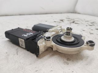 bontott VW GOLF IV Jobb első Ablakemelő Motor