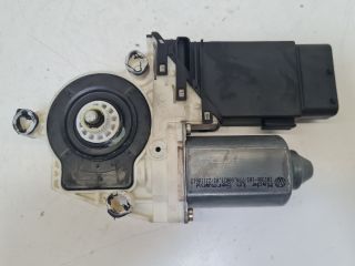 bontott VW GOLF IV Jobb első Ablakemelő Motor