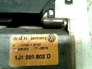 bontott VW GOLF IV Jobb első Ablakemelő Motor