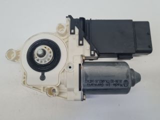 bontott VW GOLF IV Jobb első Ablakemelő Motor