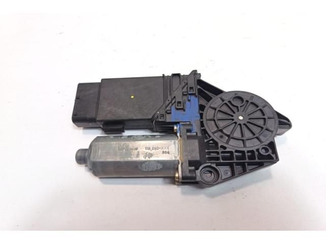 bontott VW GOLF IV Jobb első Ablakemelő Motor