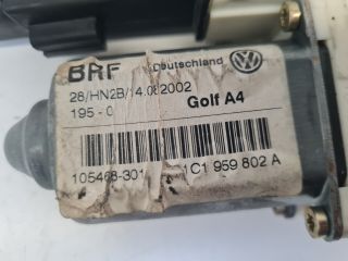 bontott VW GOLF IV Jobb első Ablakemelő Motor