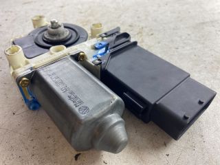bontott VW GOLF IV Jobb első Ablakemelő Motor
