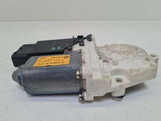 bontott VW GOLF IV Jobb első Ablakemelő Motor