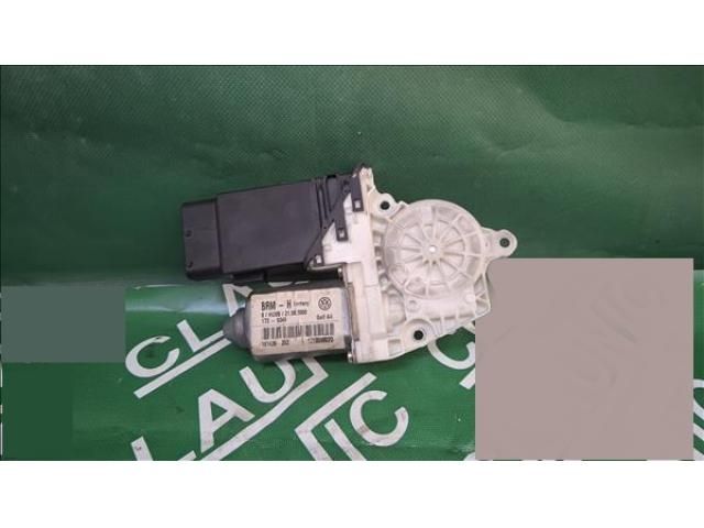 bontott VW GOLF IV Jobb első Ablakemelő Motor