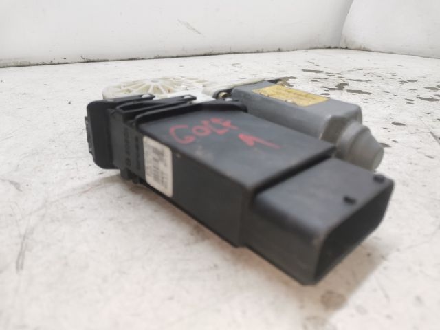 bontott VW GOLF IV Jobb első Ablakemelő Motor