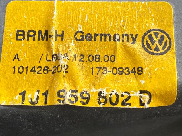 bontott VW GOLF IV Jobb első Ablakemelő Motor