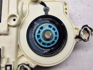 bontott VW GOLF IV Jobb első Ablakemelő Motor