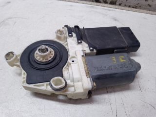 bontott VW GOLF IV Jobb első Ablakemelő Motor