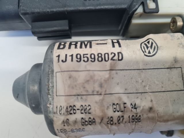 bontott VW GOLF IV Jobb első Ablakemelő Motor