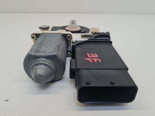 bontott VW GOLF IV Jobb első Ablakemelő Motor