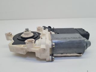 bontott VW GOLF IV Jobb első Ablakemelő Motor