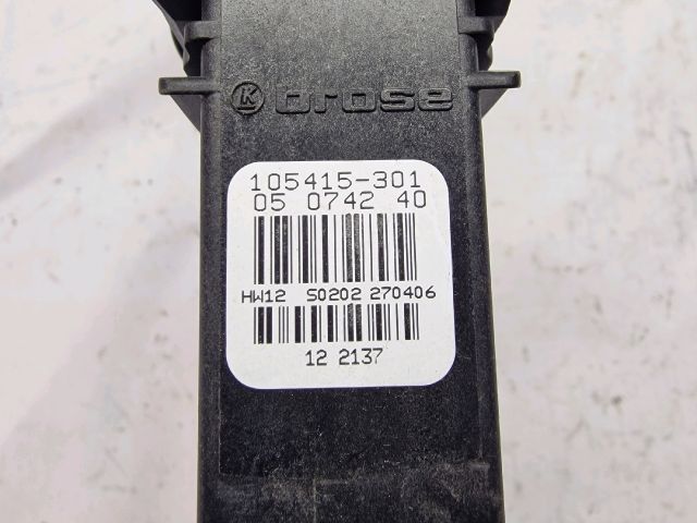 bontott VW GOLF IV Jobb első Ablakemelő Motor