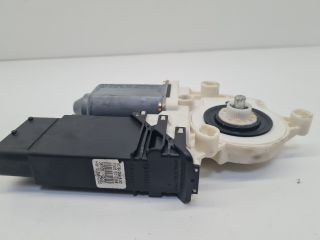 bontott VW GOLF IV Jobb első Ablakemelő Motor