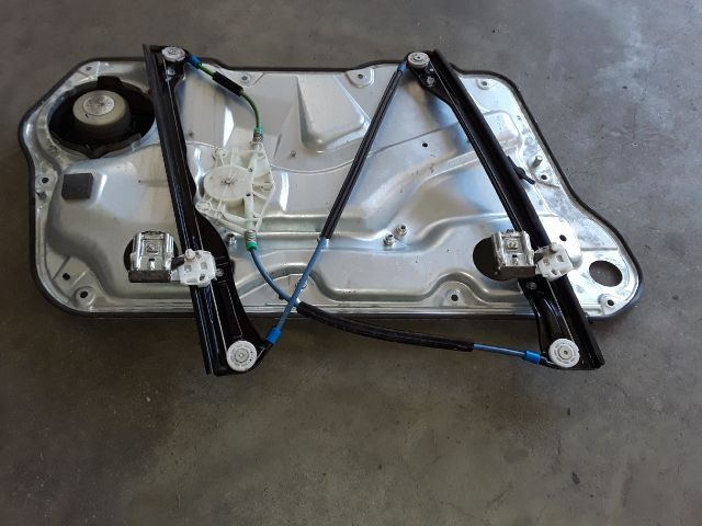 bontott VW GOLF IV Jobb első Ablakemelő Szerkezet (Elektromos)