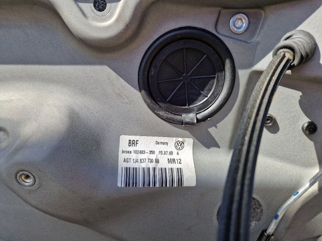 bontott VW GOLF IV Jobb első Ablakemelő Szerkezet (Elektromos)