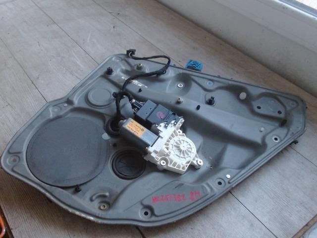 bontott VW GOLF IV Jobb első Ablakemelő Szerkezet (Elektromos)