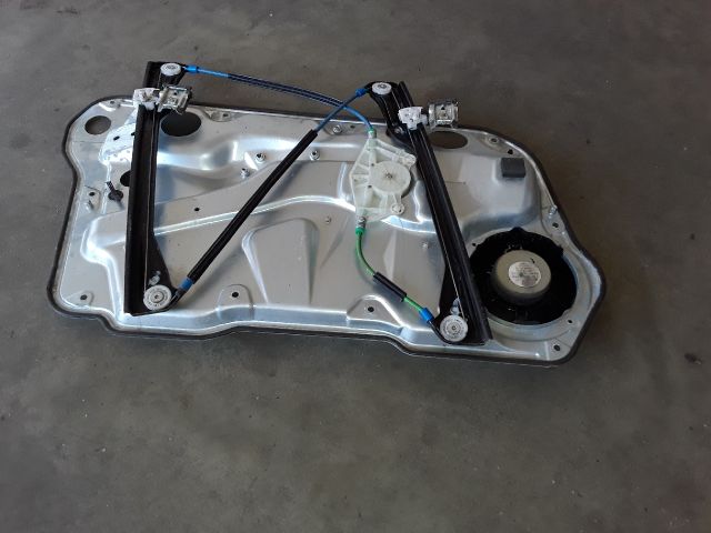 bontott VW GOLF IV Jobb első Ablakemelő Szerkezet (Elektromos)