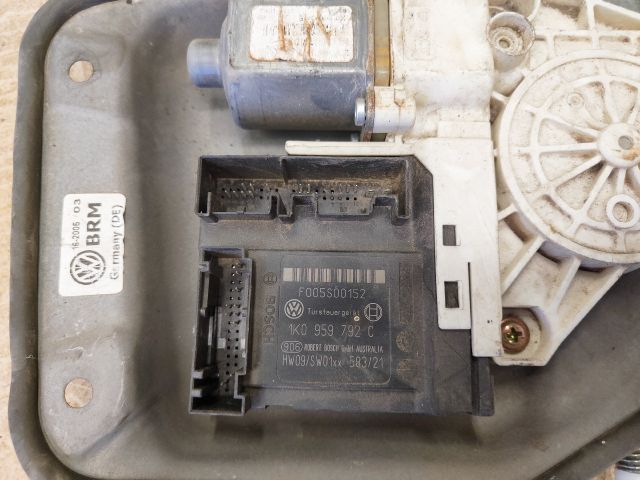 bontott VW GOLF IV Jobb első Ablakemelő Szerkezet (Elektromos)