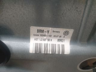 bontott VW GOLF IV Jobb első Ablakemelő Szerkezet (Mechanikus)