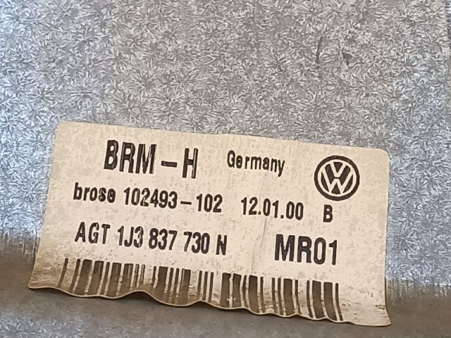 bontott VW GOLF IV Jobb első Ablakemelő Szerkezet (Mechanikus)