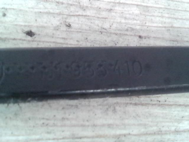 bontott VW GOLF IV Jobb első Ablaktörlő Kar