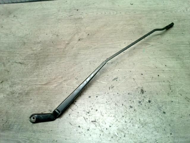 bontott VW GOLF IV Jobb első Ablaktörlő Kar