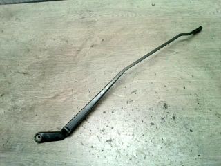 bontott VW GOLF IV Jobb első Ablaktörlő Kar