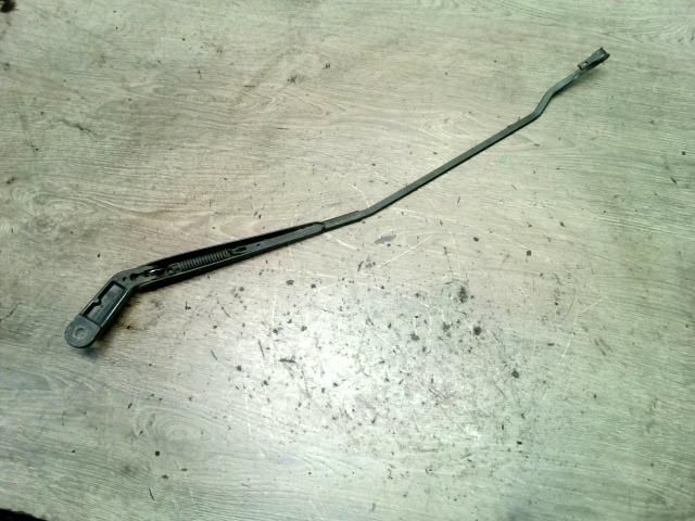 bontott VW GOLF IV Jobb első Ablaktörlő Kar