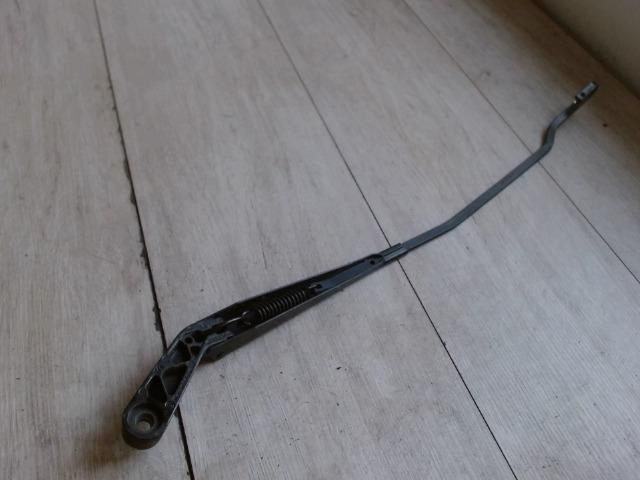 bontott VW GOLF IV Jobb első Ablaktörlő Kar