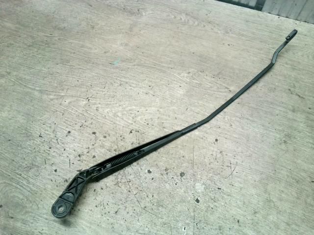 bontott VW GOLF IV Jobb első Ablaktörlő Kar