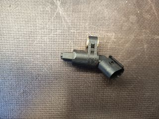 bontott VW GOLF IV Jobb első ABS Jeladó