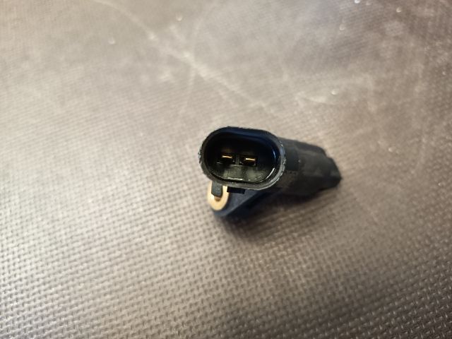 bontott VW GOLF IV Jobb első ABS Jeladó