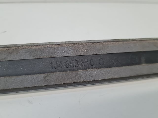 bontott VW GOLF IV Jobb első Ajtó Díszléc