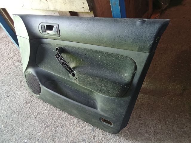 bontott VW GOLF IV Jobb első Ajtó Kárpit