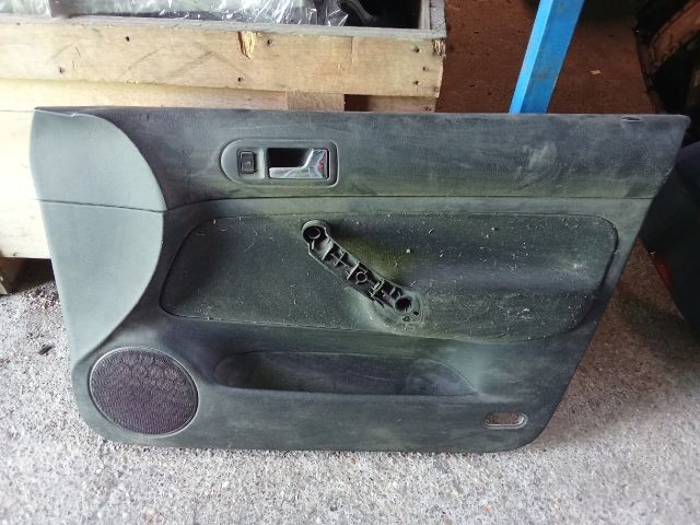 bontott VW GOLF IV Jobb első Ajtó Kárpit